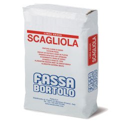 Enduit de fond et de lissage FASSA SCAGLIOLA à base de plâtre – Application manuelle – Sac de 25 kg